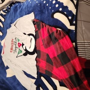 Holiday time 2 piece pajamas